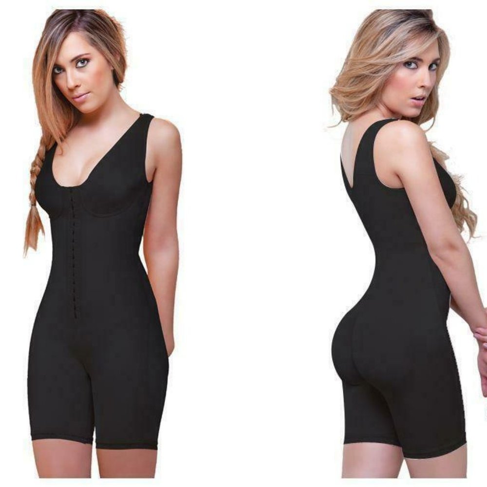 Vedette 929. Front closure Compression garment